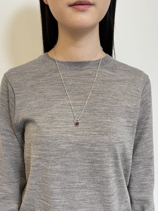1月誕生石ガーネットのシルバーネックレス