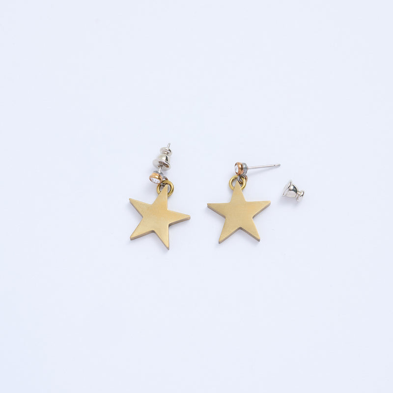 星のピアス