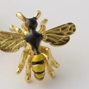 蜂のピアス