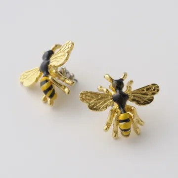 蜂のピアス