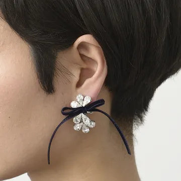 ラインストーンイヤリング