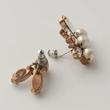 プティパールとラインストーンのピアス