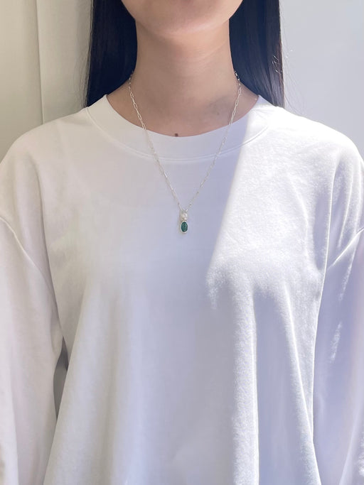 5月誕生石エメラルドのシルバーネックレス