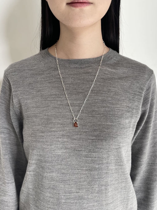 1月誕生石ガーネットのシルバーネックレス