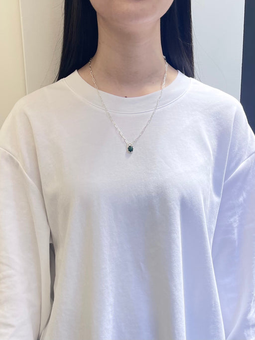 5月誕生石エメラルドのシルバーネックレス