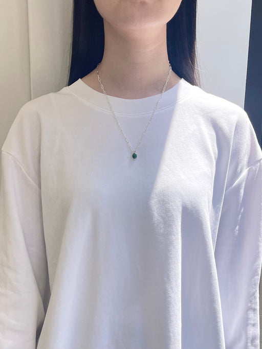 5月誕生石エメラルドのシルバーネックレス