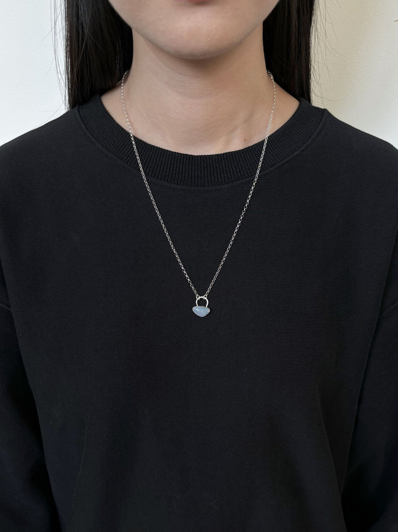 10月誕生石オパールのシルバーネックレス