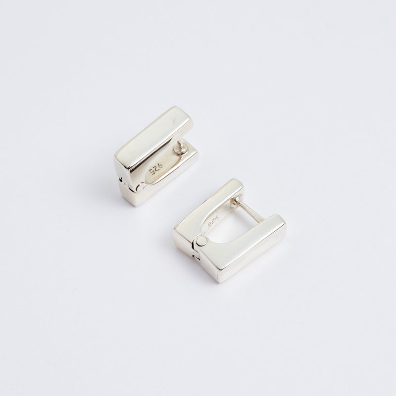 シルバーピアス