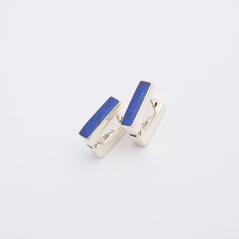 色石のピアス