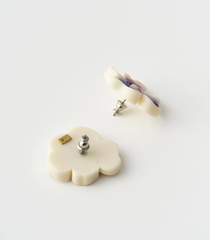 パンジーのピアス