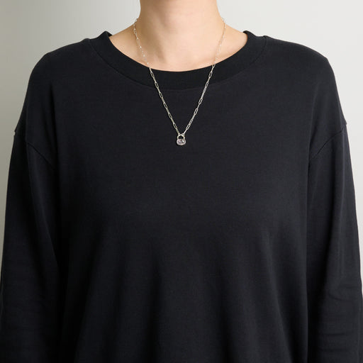 4月誕生石モルガナイトのシルバーネックレス