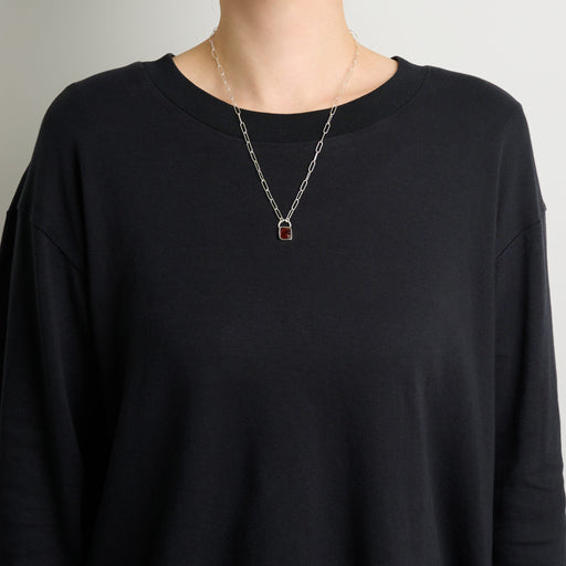 1月誕生石ガーネットのシルバーネックレス