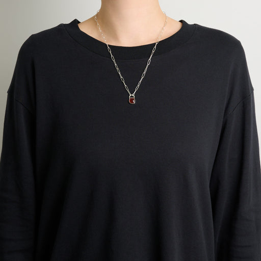 1月誕生石ガーネットのシルバーネックレス