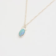 10月誕生石オパールのシルバーネックレス