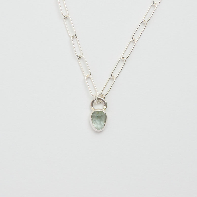 3月誕生石アクアマリンのシルバーネックレス