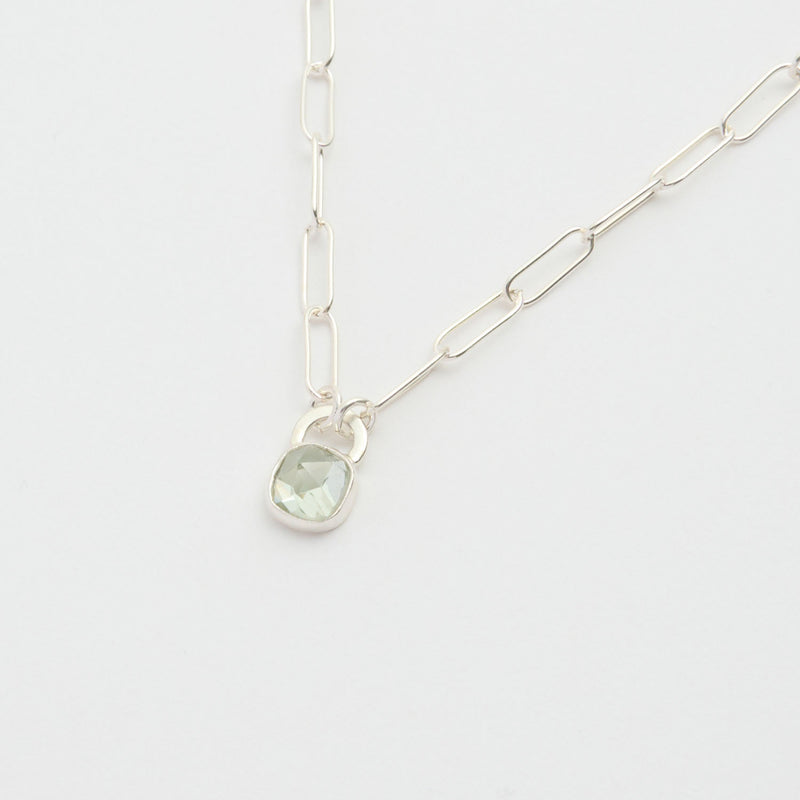 3月誕生石アクアマリンのシルバーネックレス