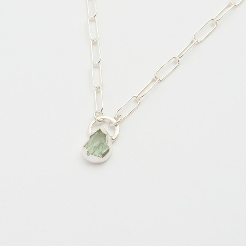 3月誕生石アクアマリンのシルバーネックレス