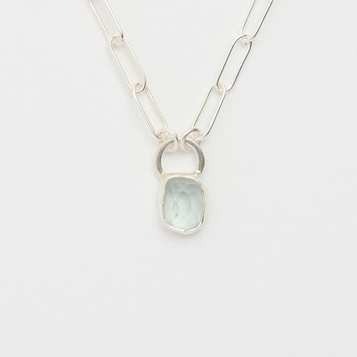 3月誕生石アクアマリンのシルバーネックレス