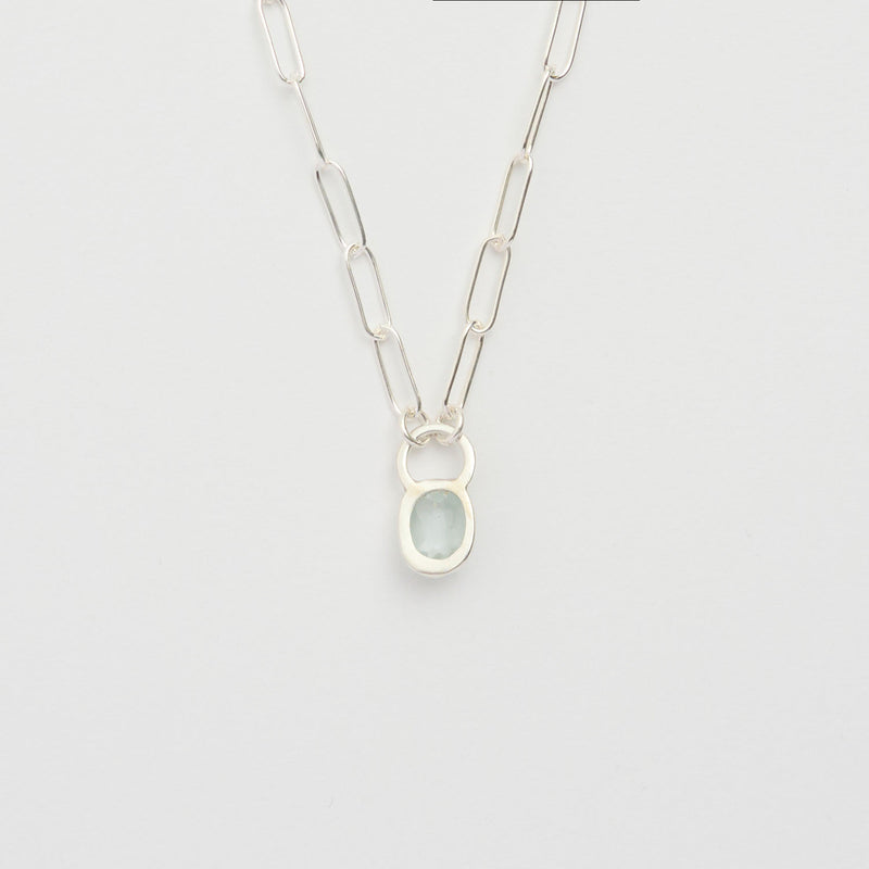 3月誕生石アクアマリンのシルバーネックレス