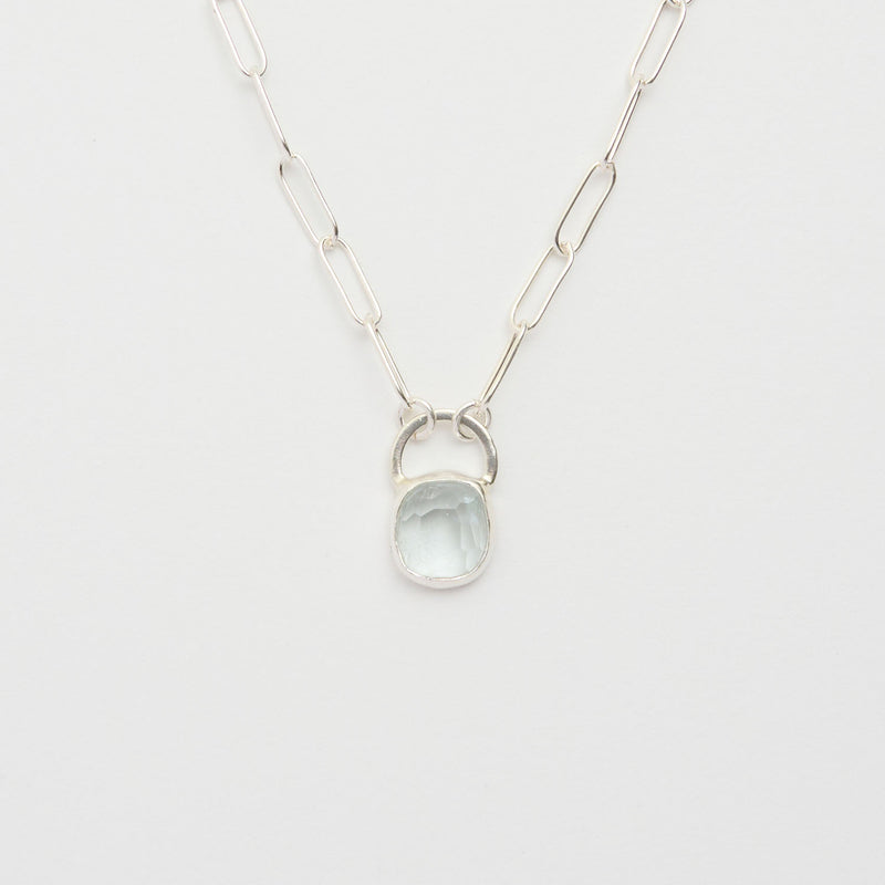 3月誕生石アクアマリンのシルバーネックレス