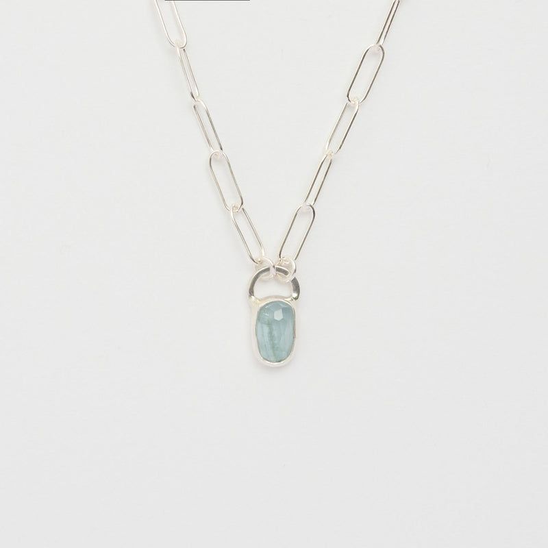 3月誕生石アクアマリンのシルバーネックレス