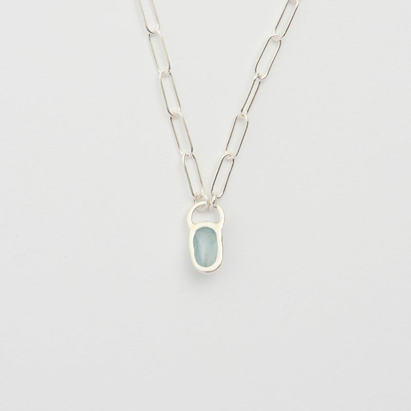3月誕生石アクアマリンのシルバーネックレス