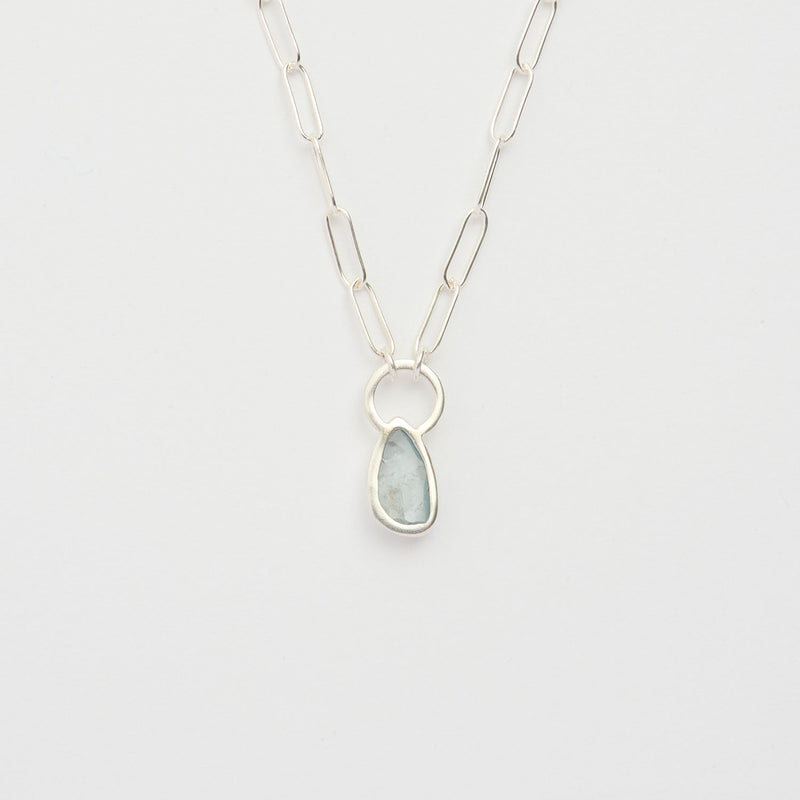 3月誕生石アクアマリンのシルバーネックレス