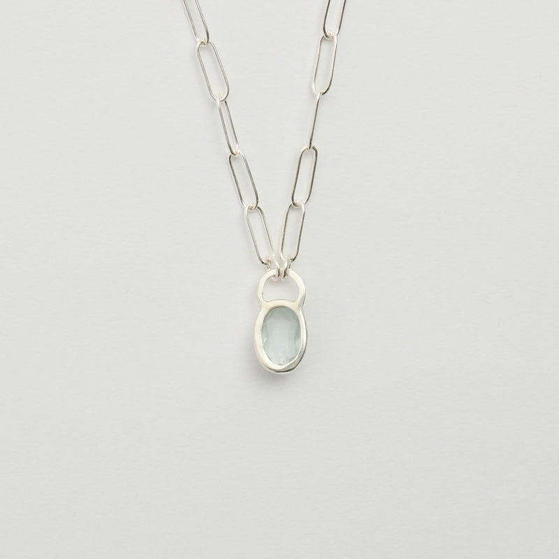 3月誕生石アクアマリンのシルバーネックレス