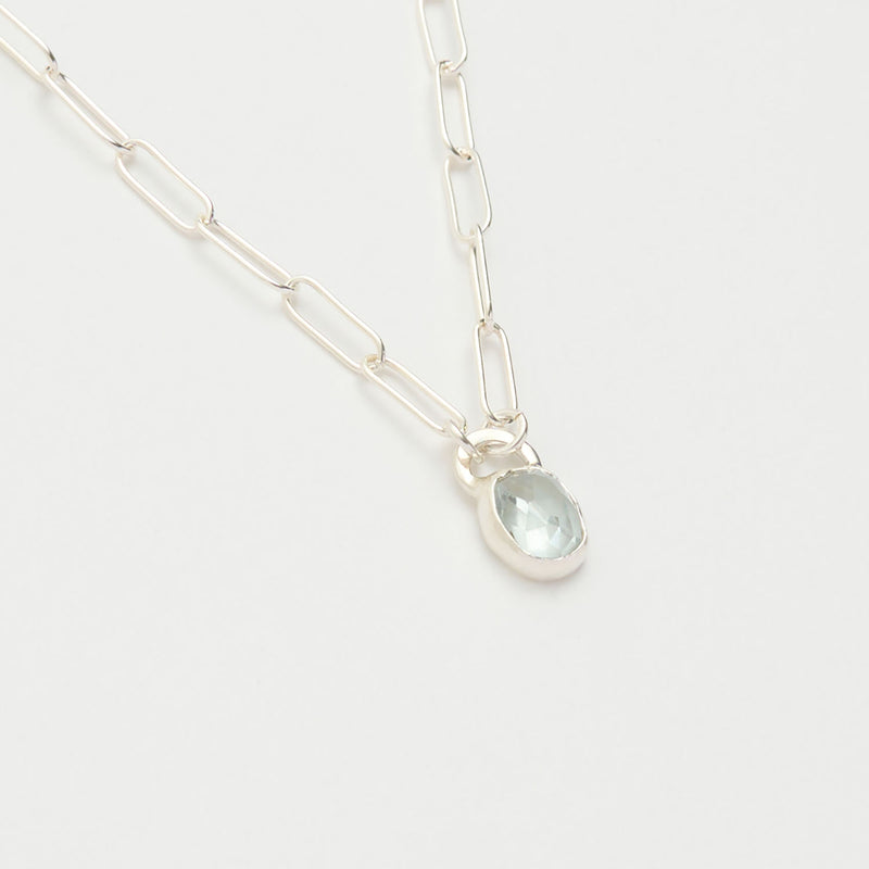 3月誕生石アクアマリンのシルバーネックレス