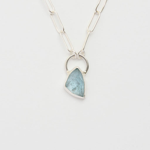 3月誕生石アクアマリンのシルバーネックレス