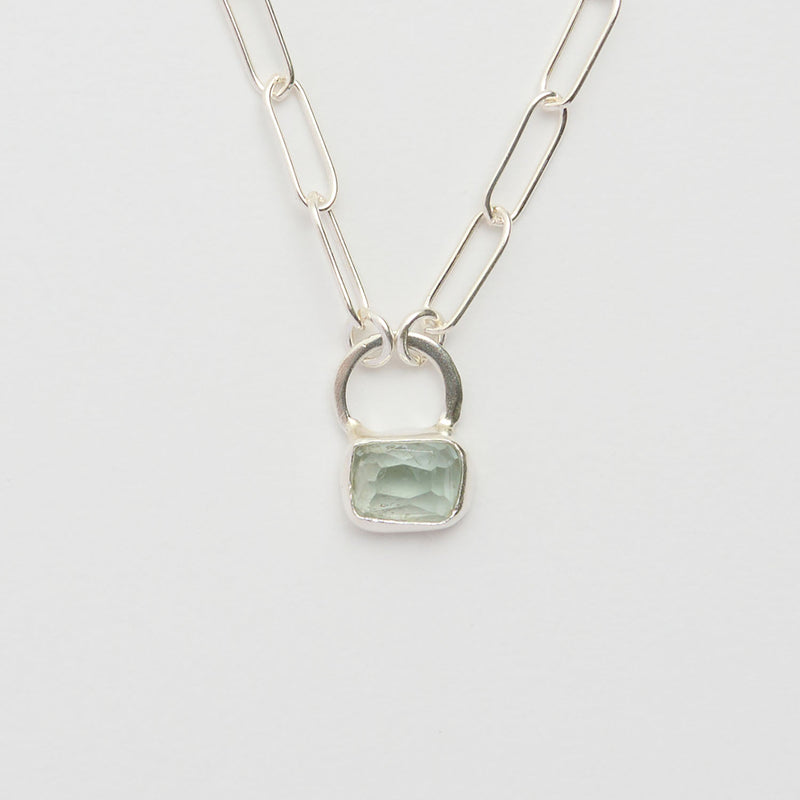 3月誕生石アクアマリンのシルバーネックレス