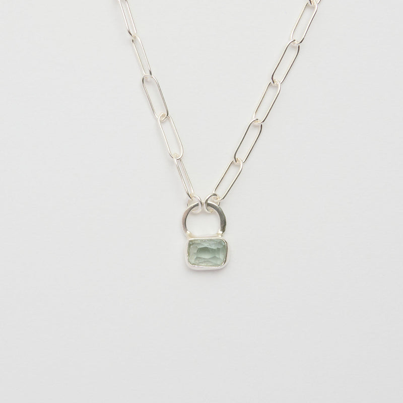 3月誕生石アクアマリンのシルバーネックレス