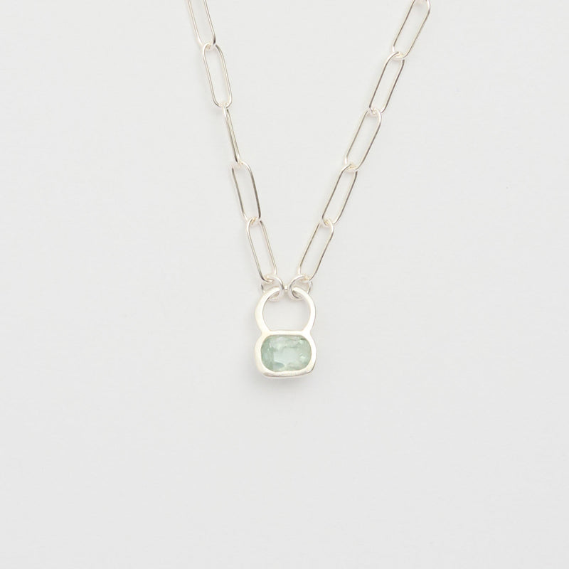 3月誕生石アクアマリンのシルバーネックレス