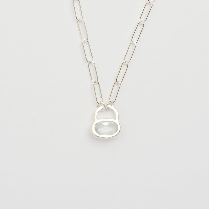 3月誕生石アクアマリンのシルバーネックレス