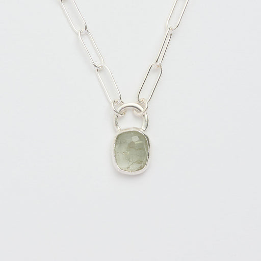 3月誕生石アクアマリンのシルバーネックレス