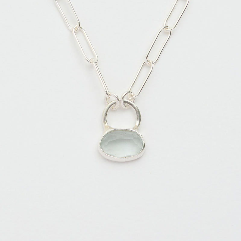 3月誕生石アクアマリンのシルバーネックレス