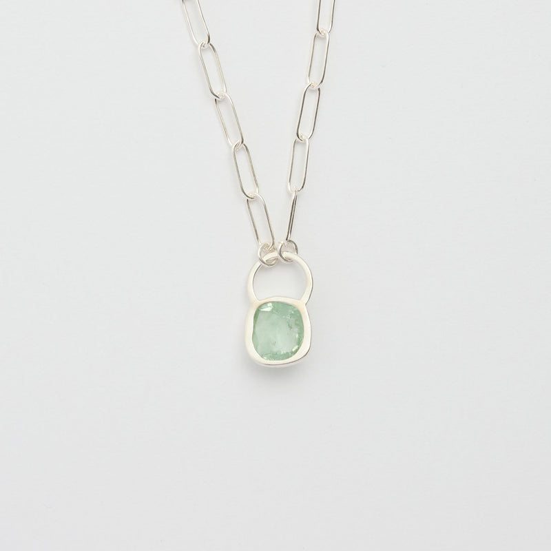 3月誕生石アクアマリンのシルバーネックレス