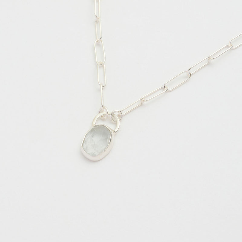 3月誕生石アクアマリンのシルバーネックレス