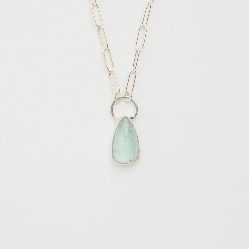 3月誕生石アクアマリンのシルバーネックレス