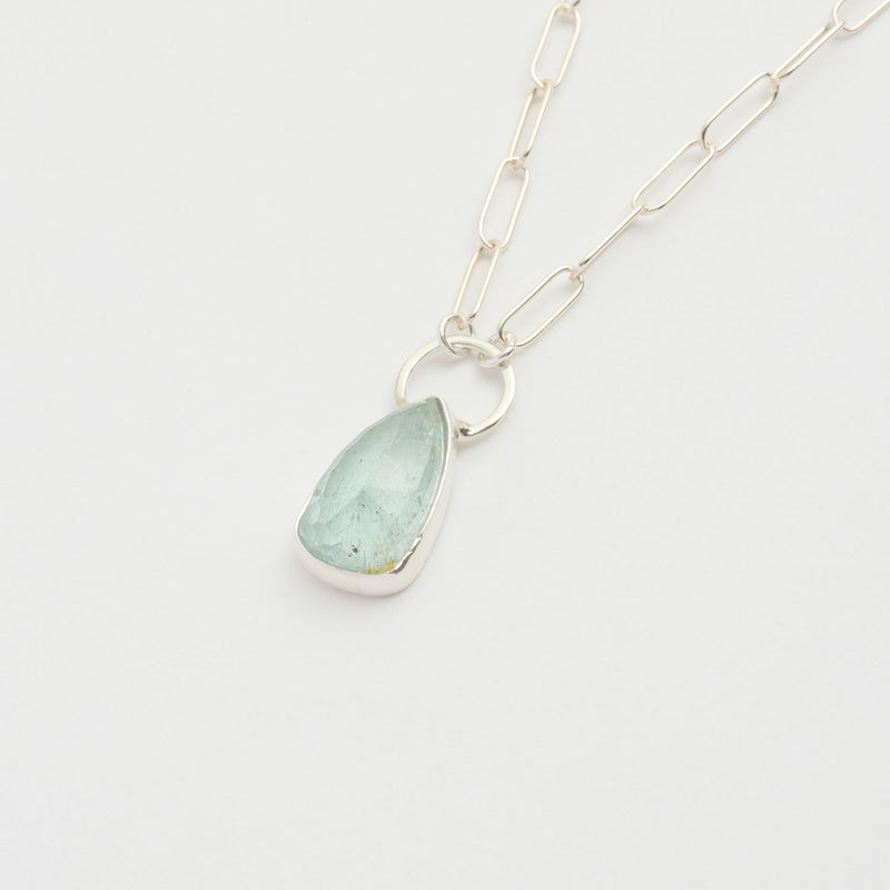 3月誕生石アクアマリンのシルバーネックレス