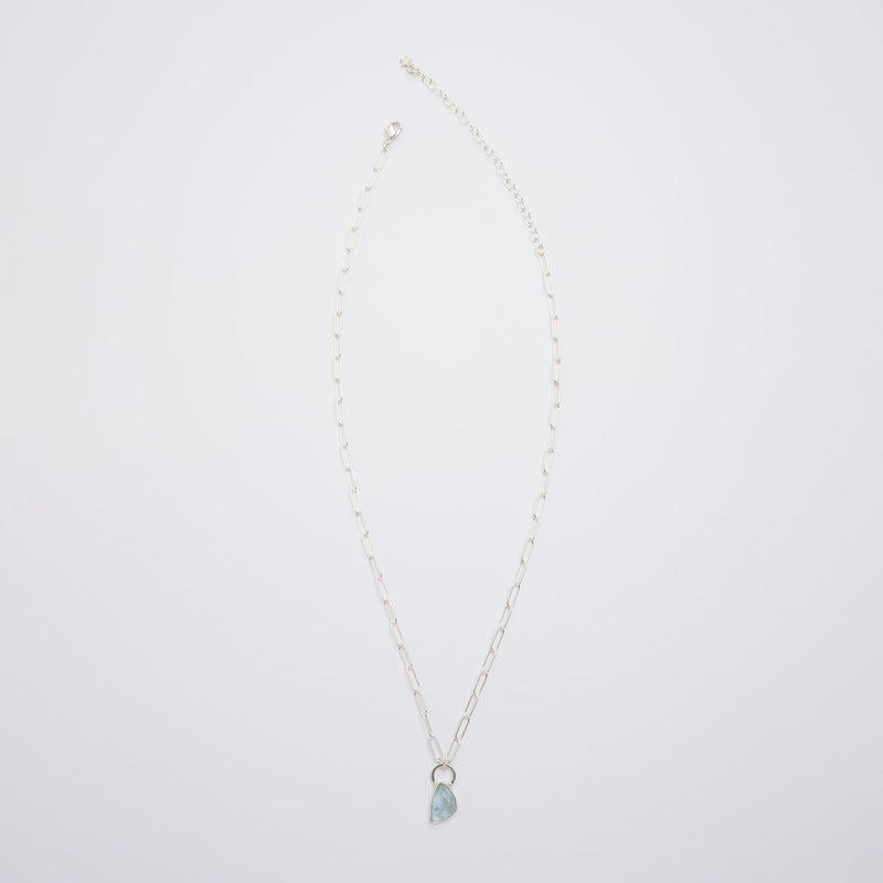 3月誕生石アクアマリンのシルバーネックレス