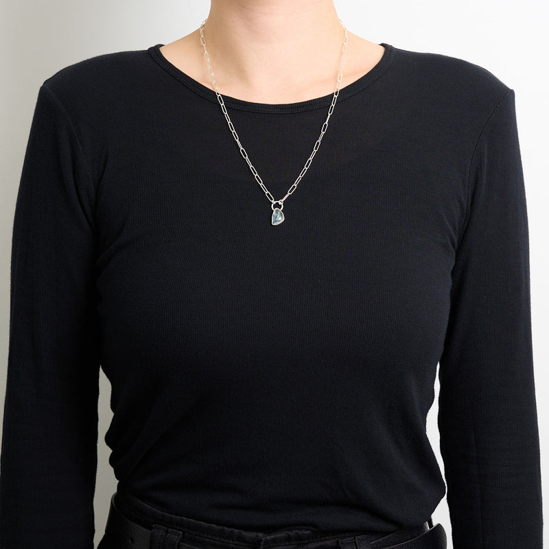 3月誕生石アクアマリンのシルバーネックレス