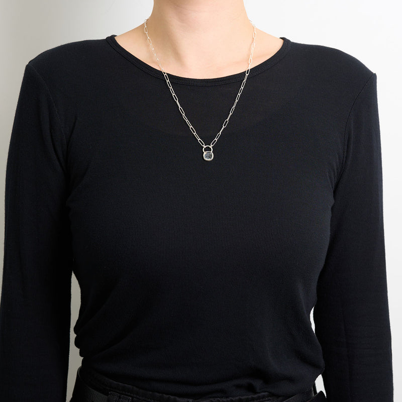 3月誕生石アクアマリンのシルバーネックレス