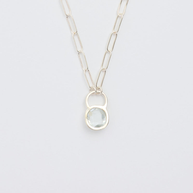 3月誕生石アクアマリンのシルバーネックレス