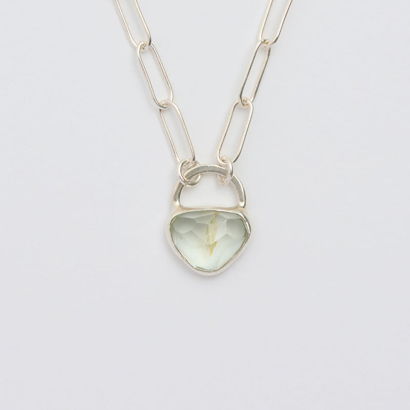 3月誕生石アクアマリンのシルバーネックレス