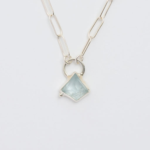 3月誕生石アクアマリンのシルバーネックレス