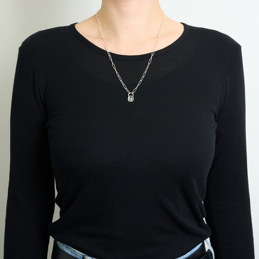 10月誕生石トルマリンのシルバーネックレス