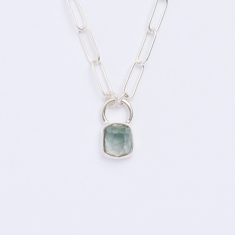 10月誕生石トルマリンのシルバーネックレス