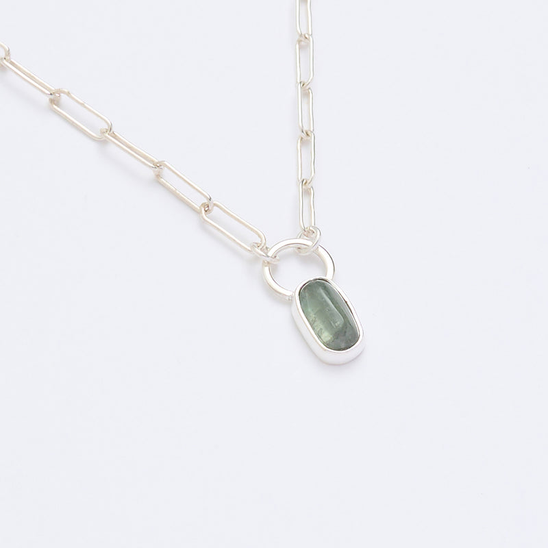 10月誕生石トルマリンのシルバーネックレス