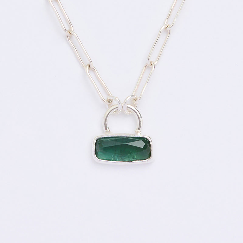 10月誕生石トルマリンのシルバーネックレス